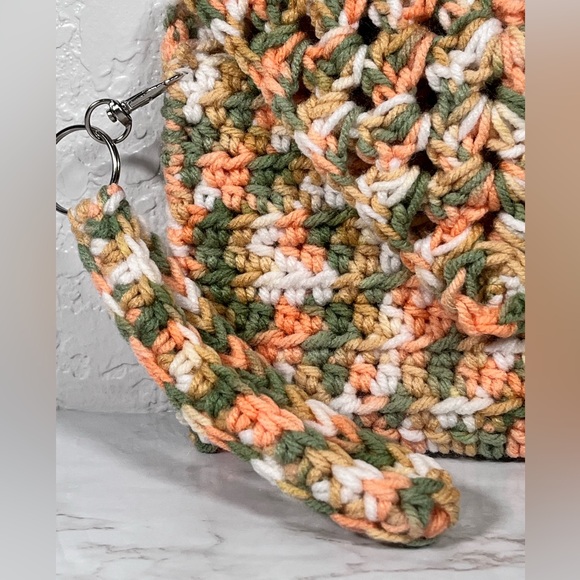 Peach Crochet Wristlet Clutch - Picture 4 of 11